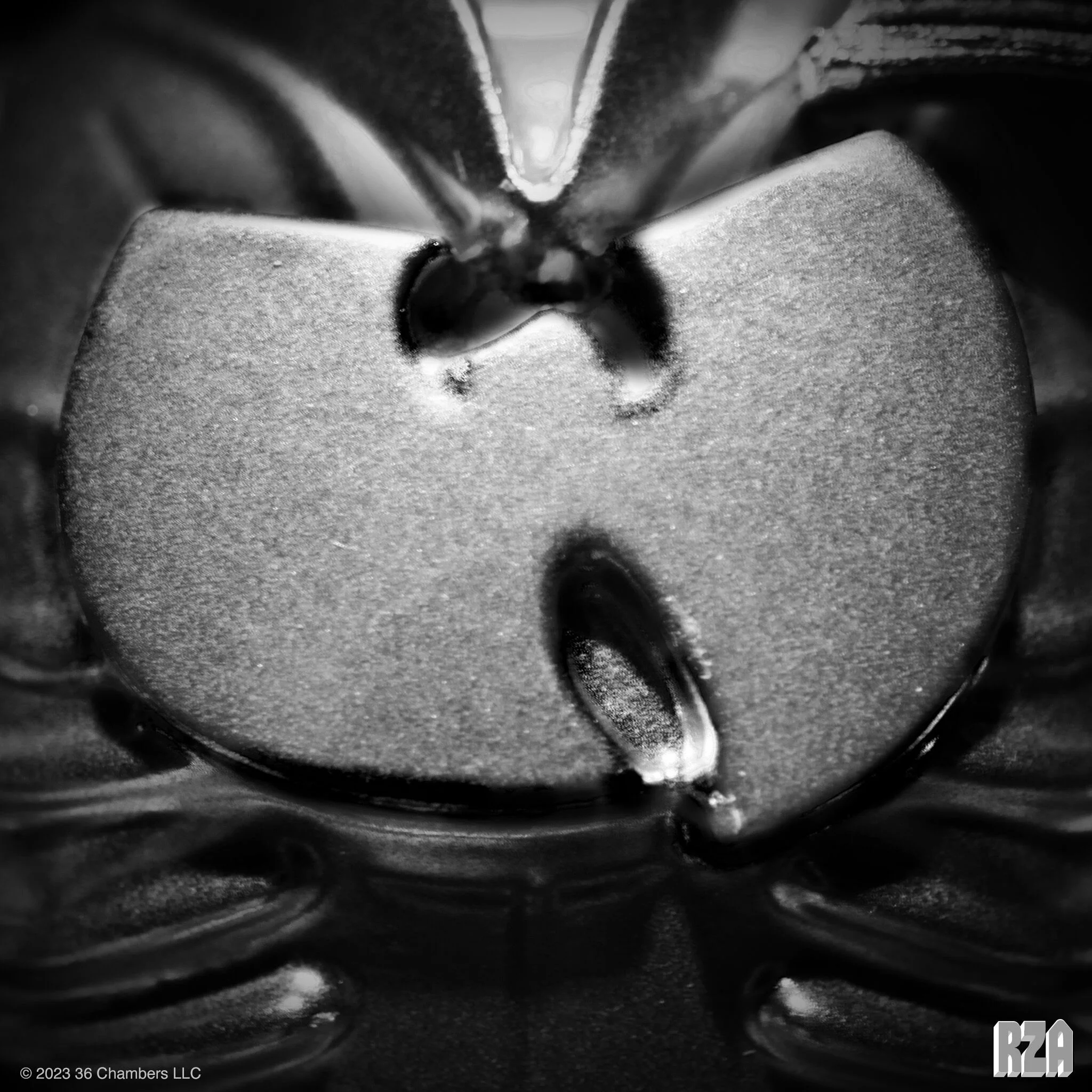Bobby Digital ReAction Figures Wave 03 - Bobby Digital (Metallic Silver w/ 45 Adaptor) - Image 11