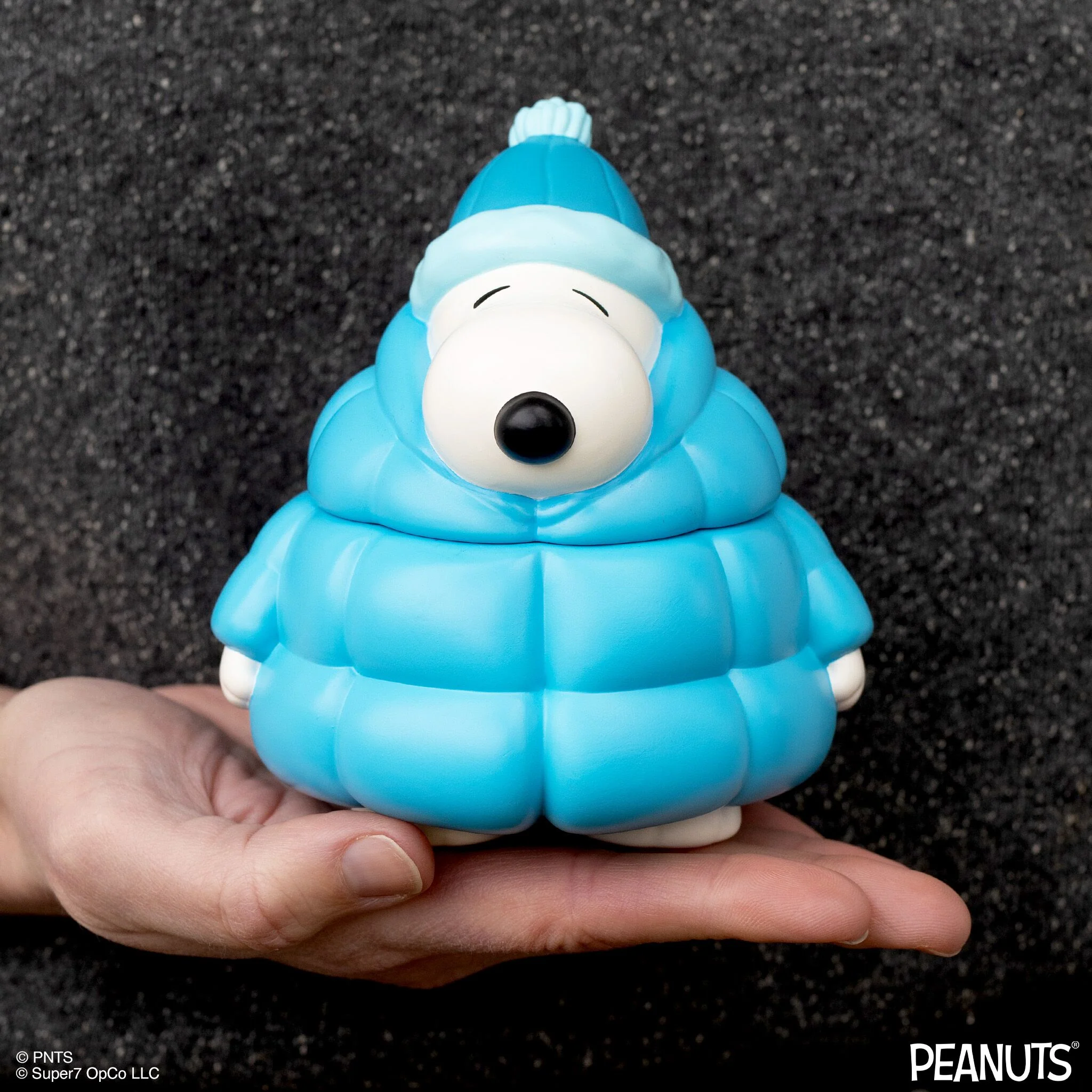 Peanuts FUN! FUN! Wave 1 - Snoopy (Puffy Coat), Charlie Brown (Yellow Shirt), & Snoopy (Standing) - Image 4