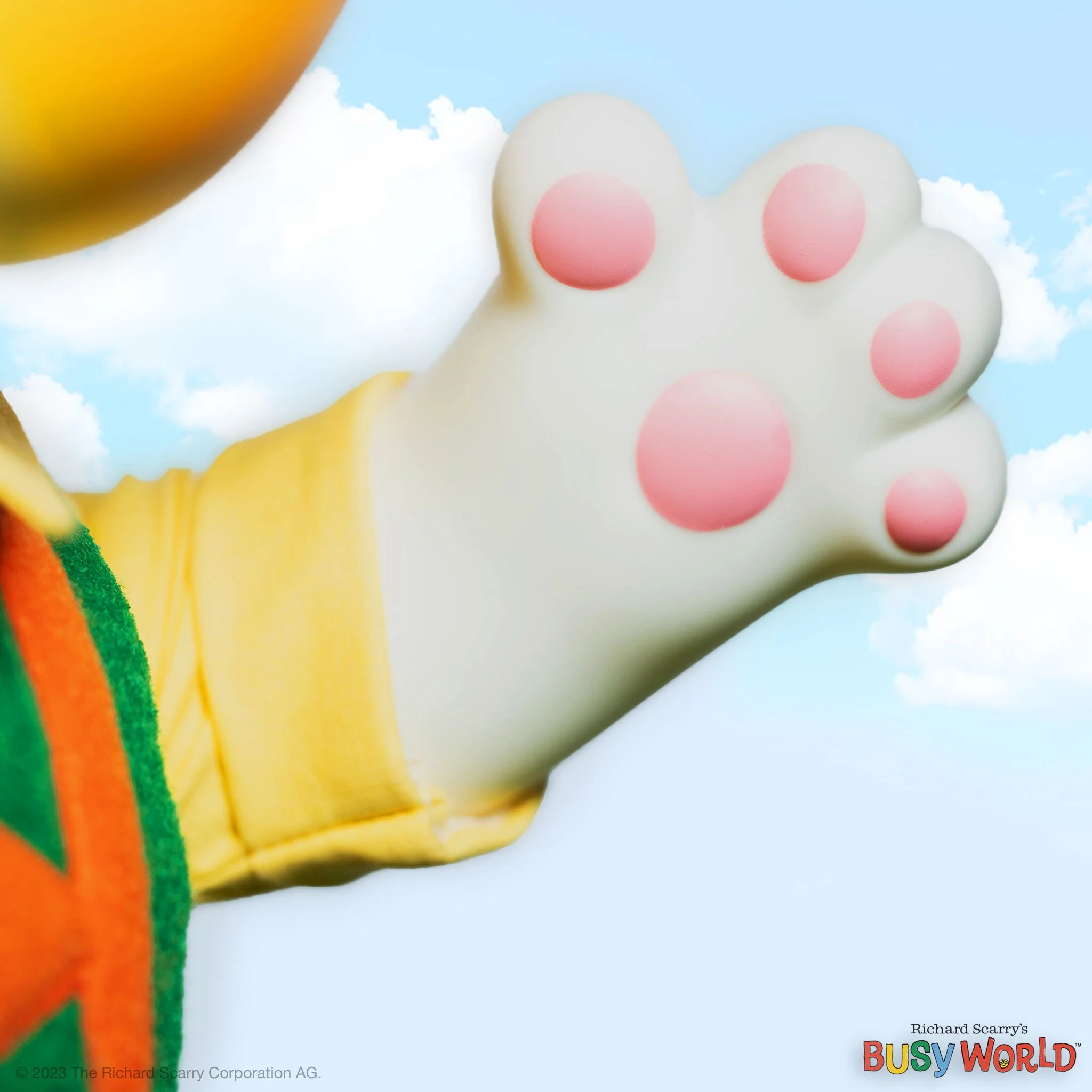 Richard Scarry SuperSize Vinyl Figure - Huckle Cat - Image 6