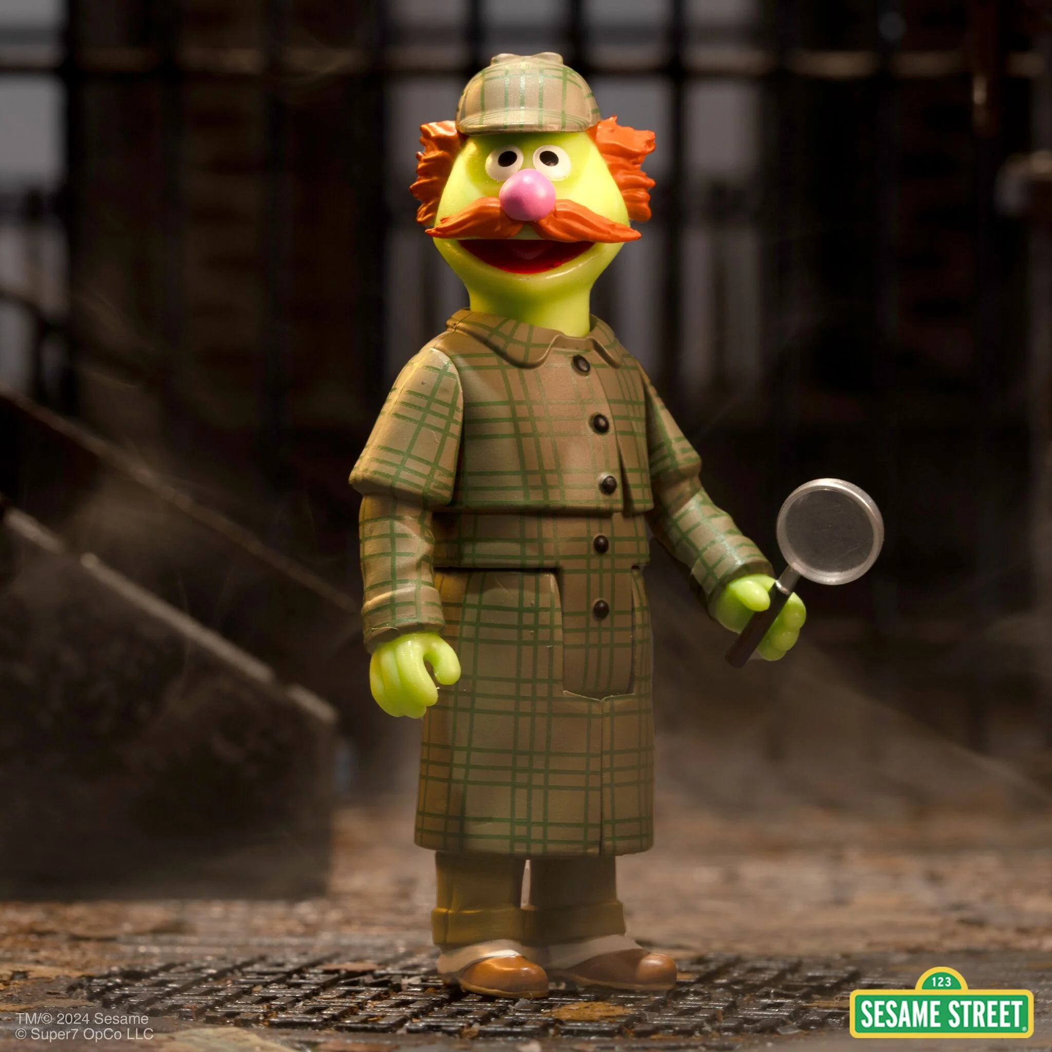 Sesame Street ReAction Figures Wave 3 - Big Bird, Super Grover, Sherlock Hemlock, and Mr. Hooper - Image 9