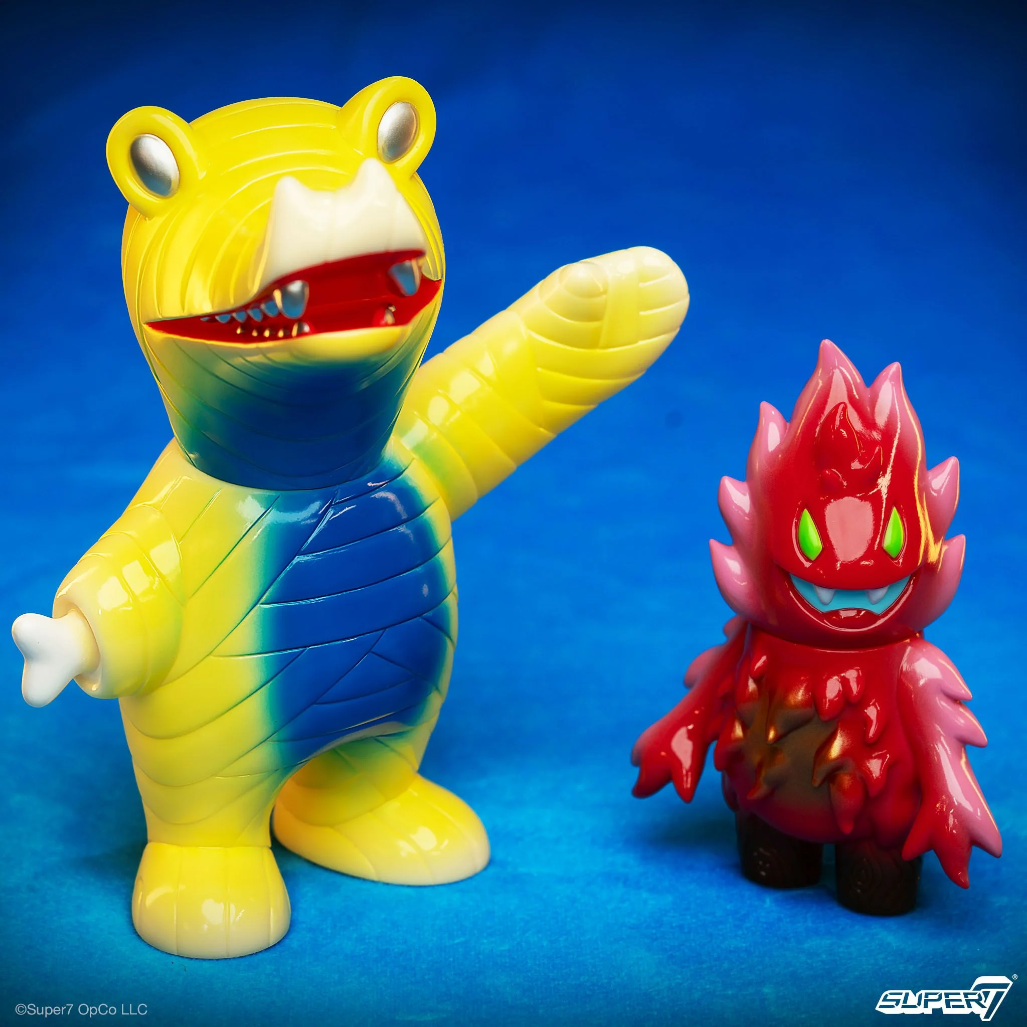 Super7 Japanese Vinyl - Mummy Gator (Red King) - Image 5