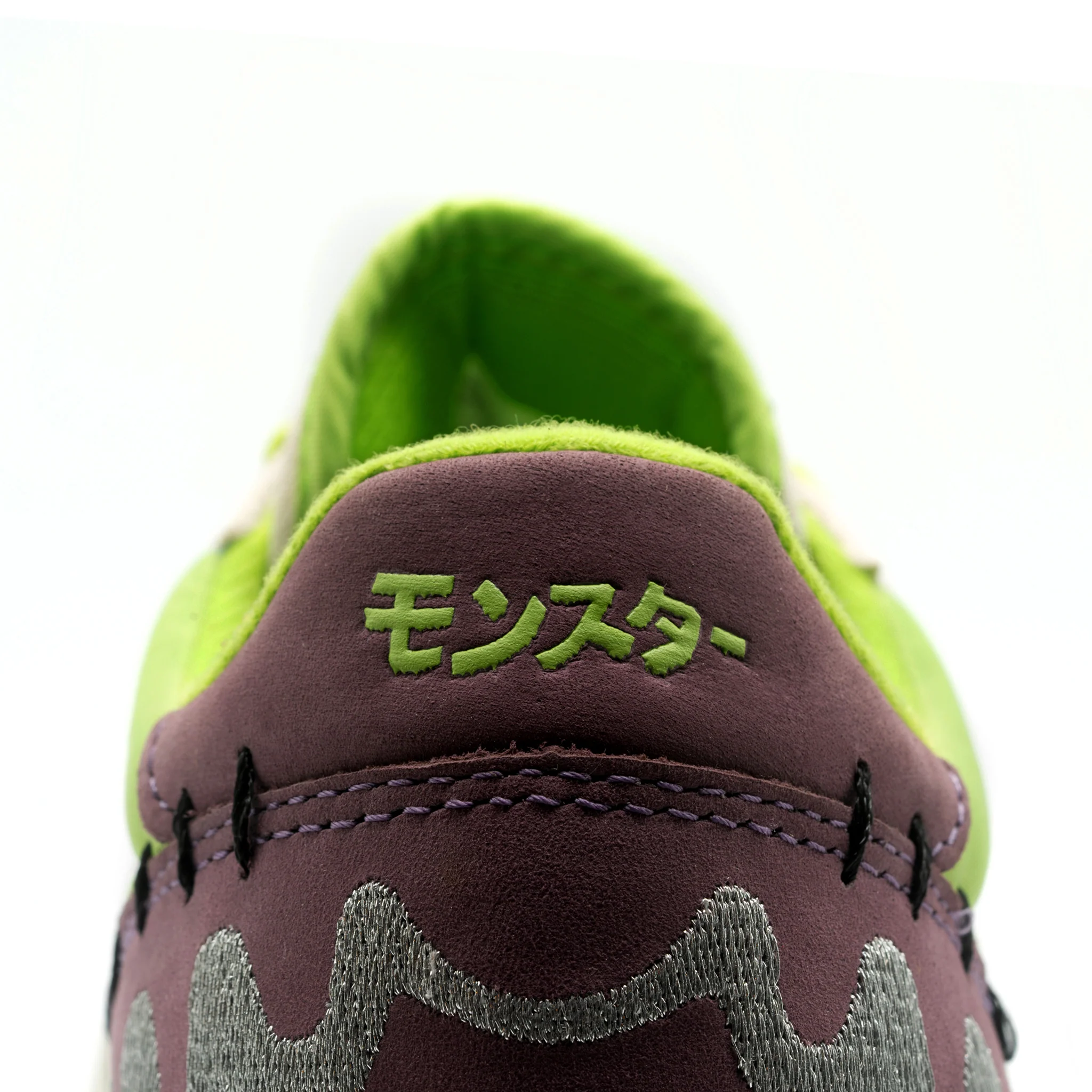 Super7 Saucony Universal Monsters Shoe - Bride of Frankenstein - Image 6