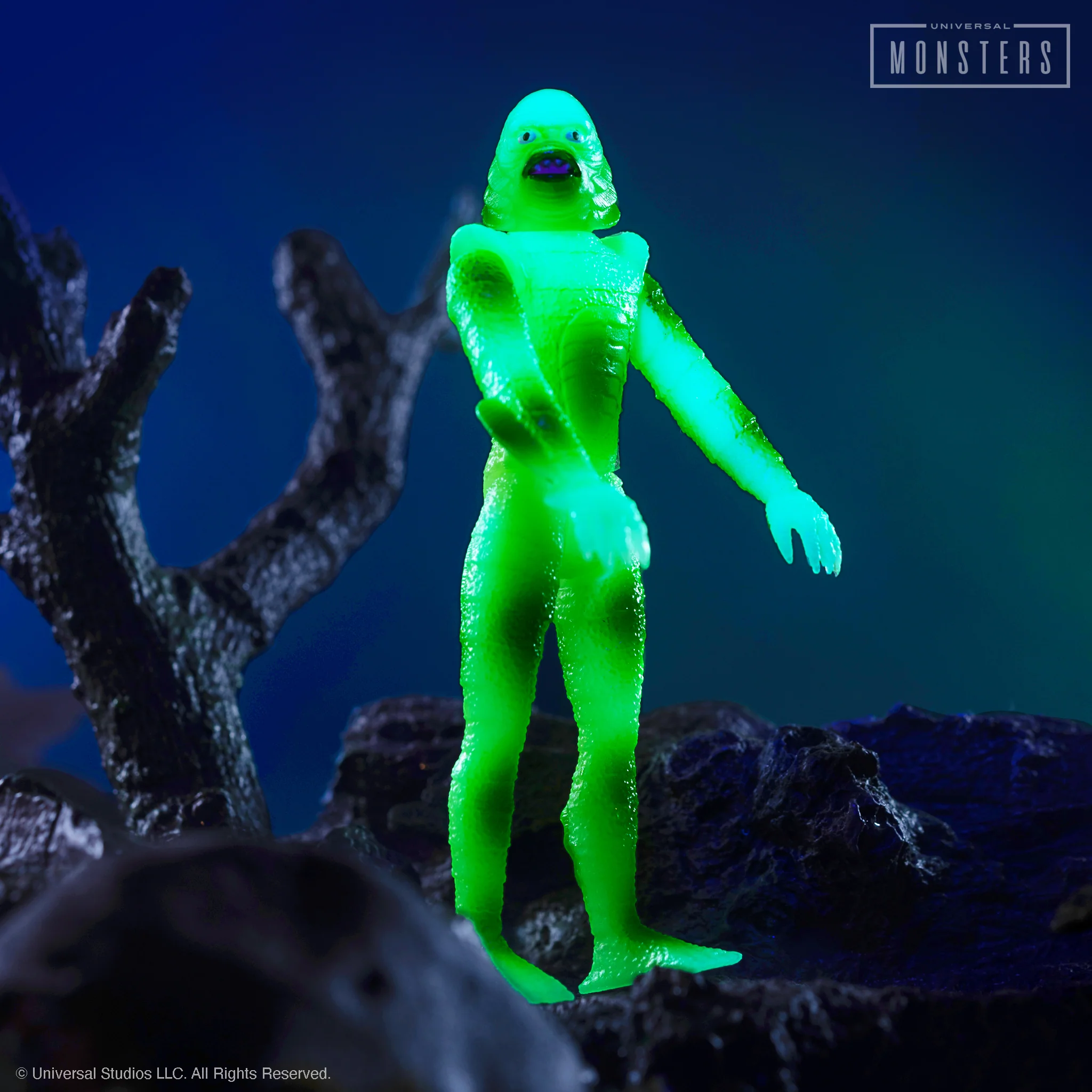 Universal Monsters ReAction Figures - Creature From The Black Lagoon (Super She Creature Glow) - Image 2
