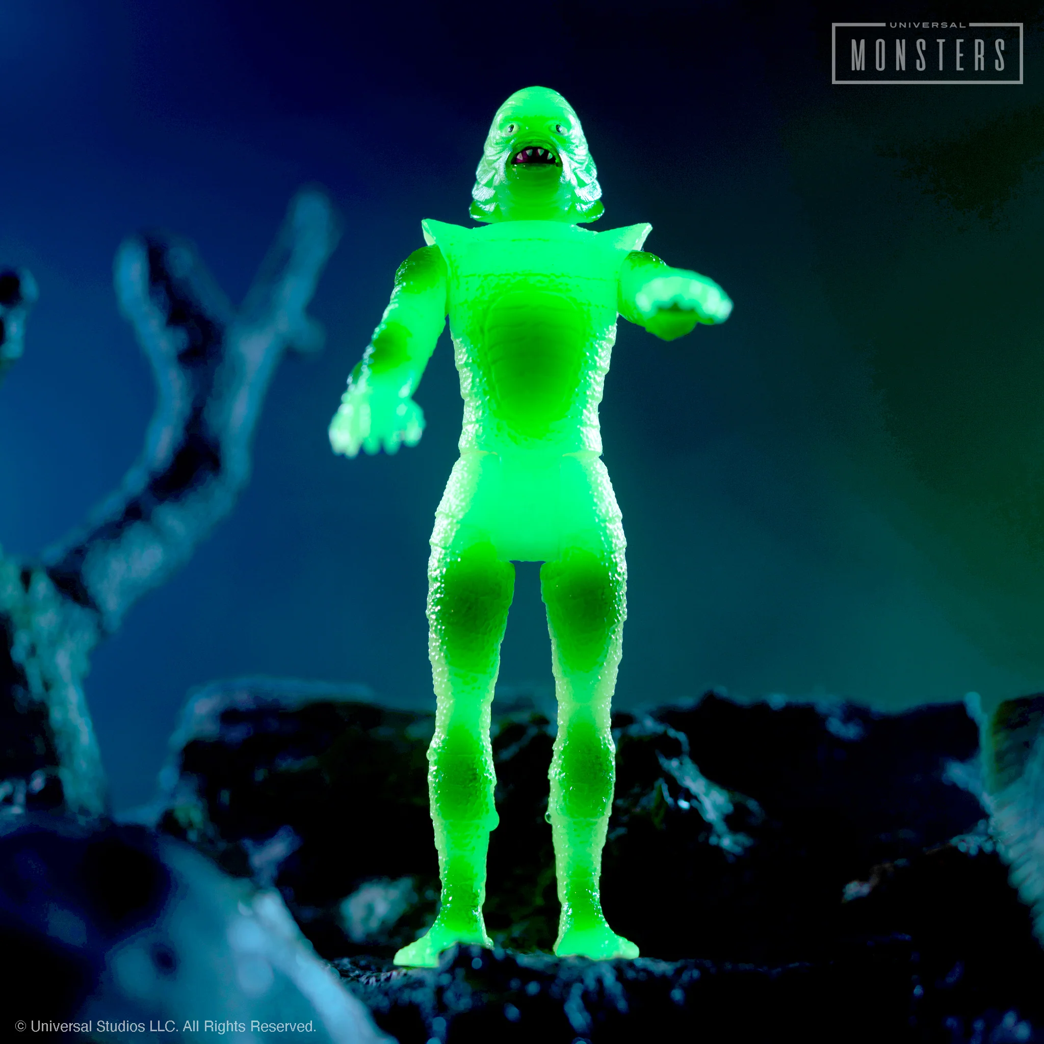 Universal Monsters ReAction Figures - Creature From The Black Lagoon (Super She Creature Glow) - Image 3